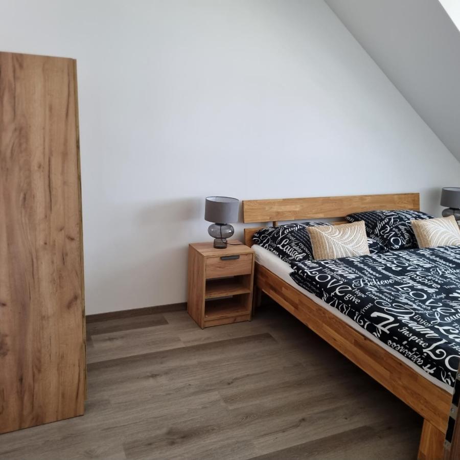 Cerna Ruze- Apartman 5 Plzen Exterior photo